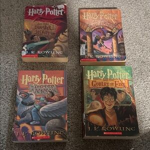 Harry Potter Boxed Book Set — J.K. Rowling (Multicolor)